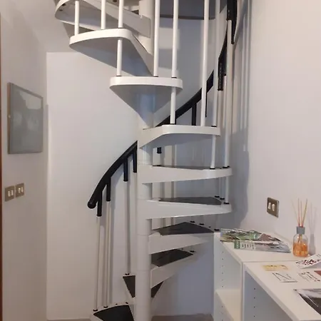 Casa Le Rondini * Mezzenile